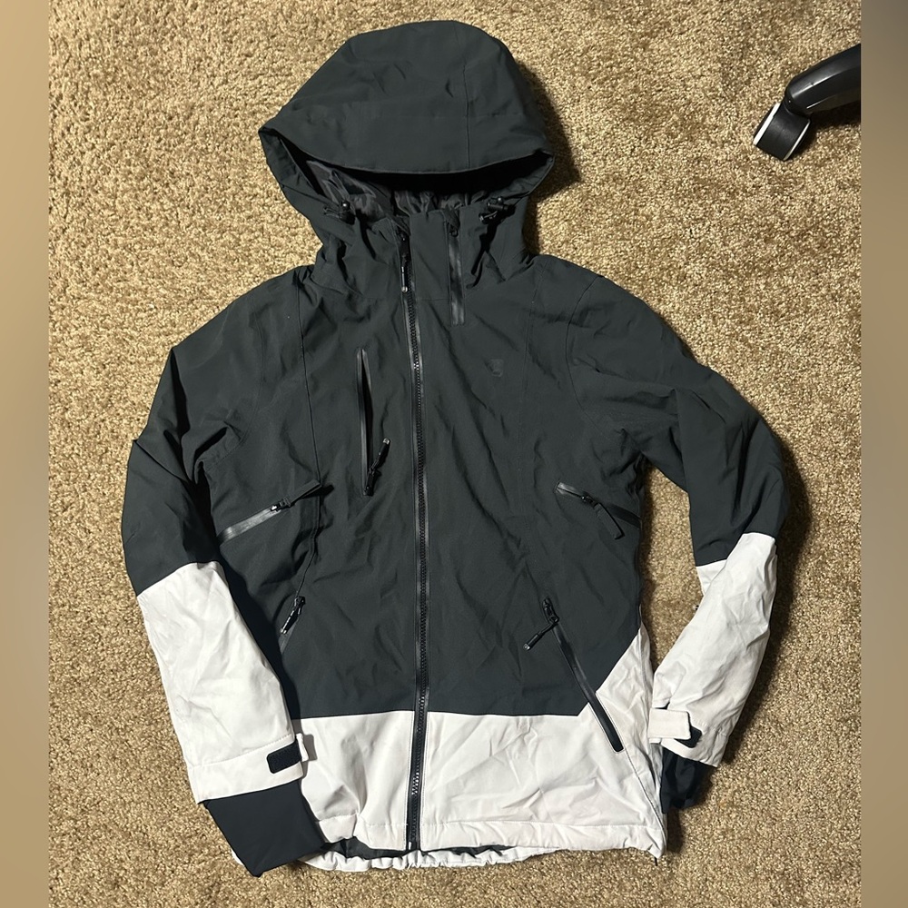 Liquid women’s Black and White Ski Jacket